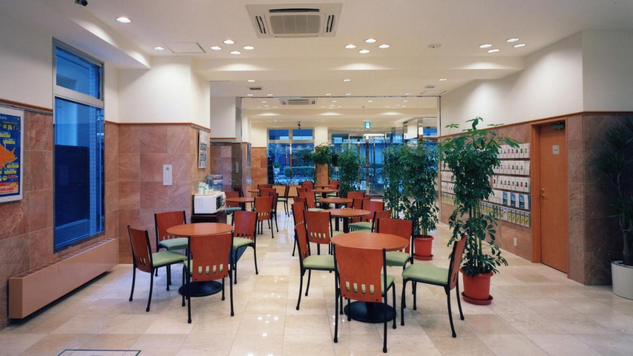 Toyoko Inn Tokyo Ikebukuro Kita-Guchi No.1 Экстерьер фото