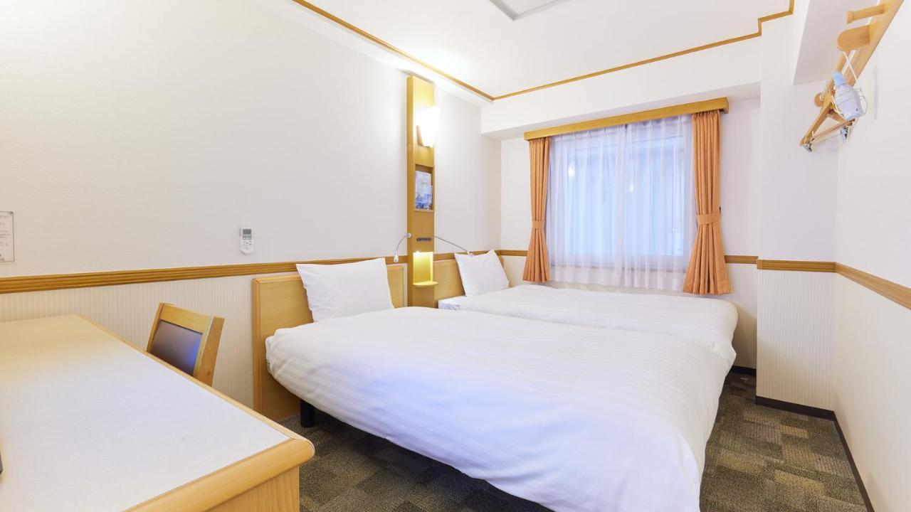 Toyoko Inn Tokyo Ikebukuro Kita-Guchi No.1 Экстерьер фото